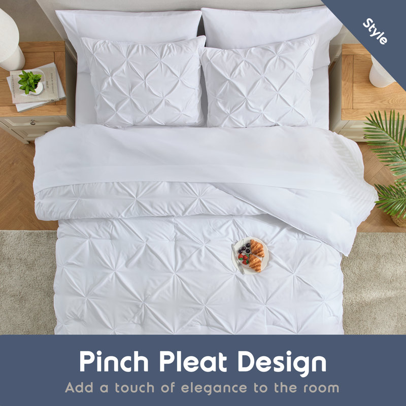 White Queen Down Alternative Microfiber 7-Piece Bedding Set