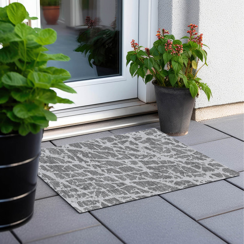 Kyrie Abstract Indoor / Outdoor Rug, Rectangle 1'8" x 2'6"
