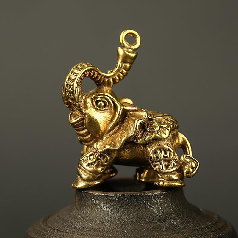 Mini éléphant ornement rétro en alliage solide éléphant figurine éléphant de bureau pour tableau de bord de voiture bureau à domicile décoration de bureau