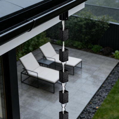 Chaîne de captage de pluie d'extérieur 8,5 pi avec adaptateur 16 tasses