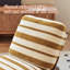 Chaise berçante confortable avec coussin moelleux et structure en bois massif