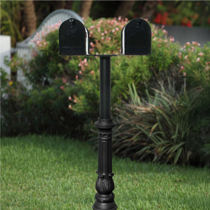 Hanford Aluminum Post Mounted Mailbox, Yes