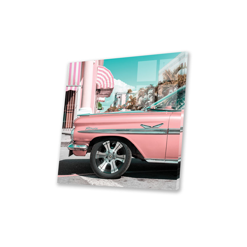 «Vintage Pink Car» par Philippe Hugonnard - peinture sans cadre