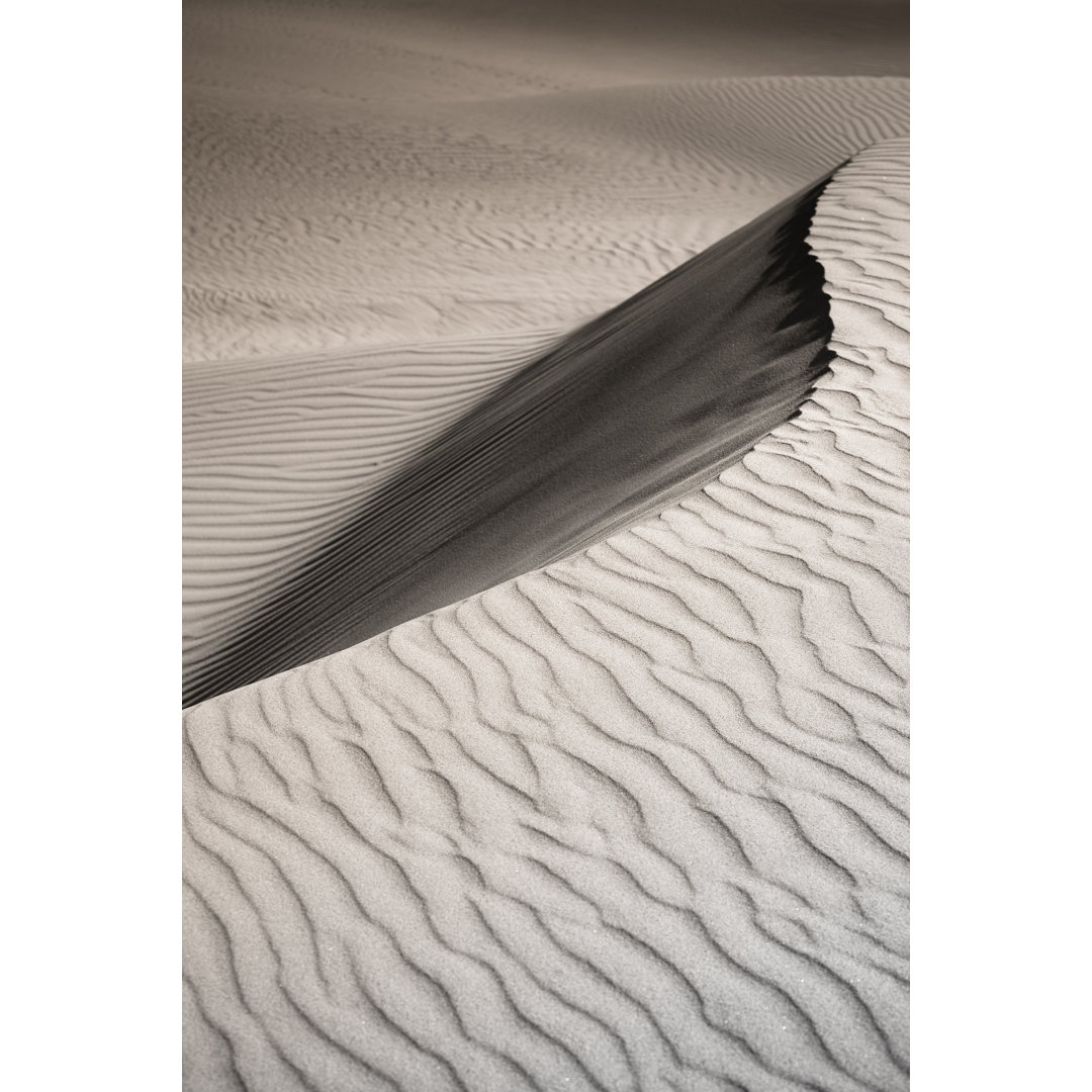 Sanddünenlandschaft, Schwarz und Weiß von Halbergman - Leinwanddrucke