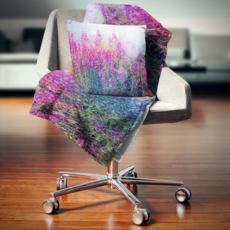 Coussin Floral Prairie, Pourpre / Vert foncé, 18 po x 18 po, Carré