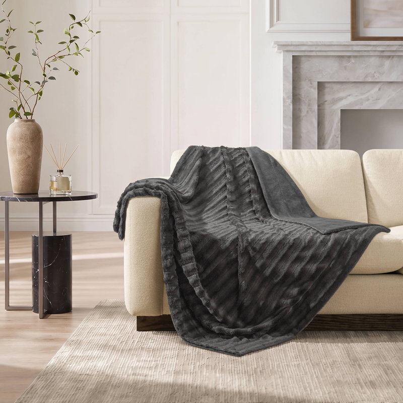 Duke Long Fur Throw, Charcoal