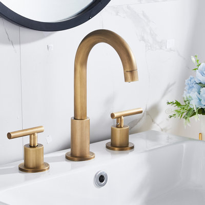 Robinet de lavabo de salle de bain à large entraxe