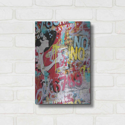 Luxe Metal Art 'Breakfast At Tiffany's 2' By David " Breakfast At Tiffany's 2 " by David Drioton