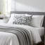 Coussin Plutus-103835887-103835886