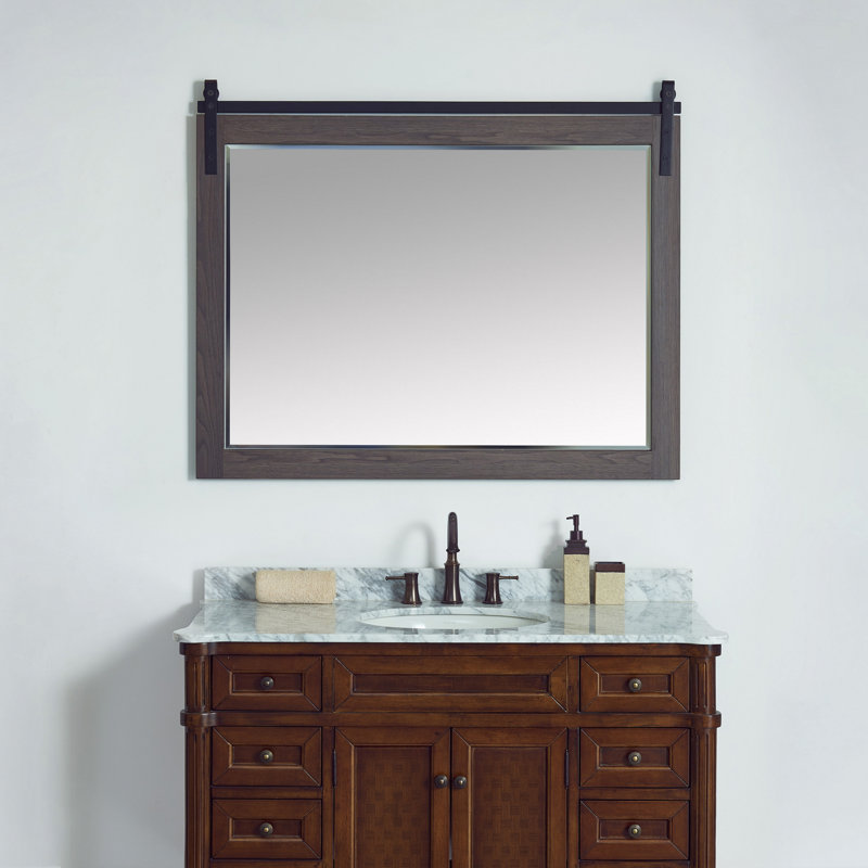 Miroir de salle de bain mural Karamfila, 39,4 po x 48 po, Chêne Suleiman