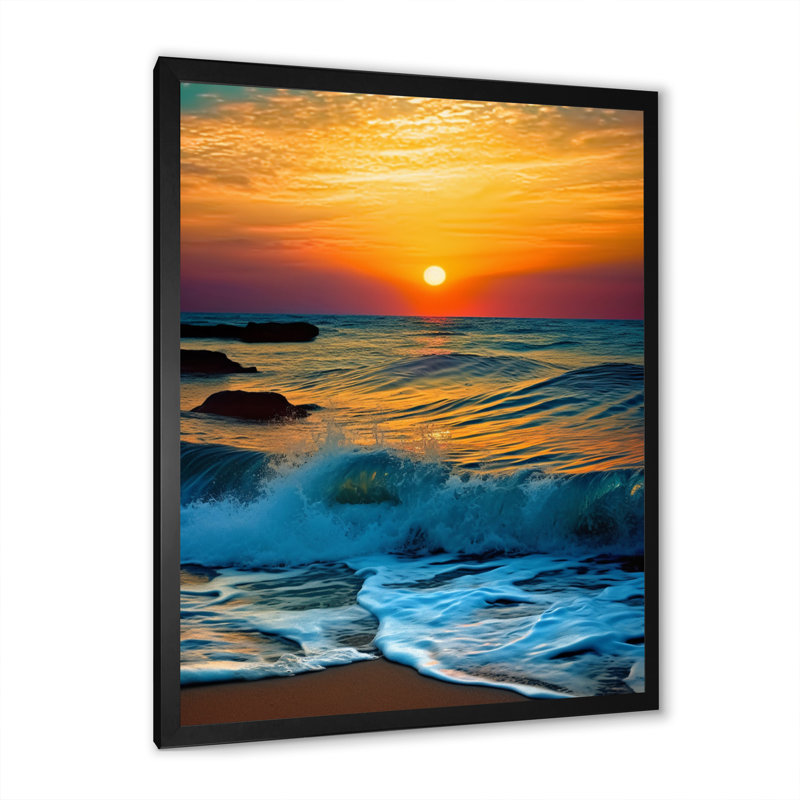 Lumineux coucher de soleil de vagues se brisant sur le rivage I, H 32 po x l 24 po x P 1 po, Cadre simple noir