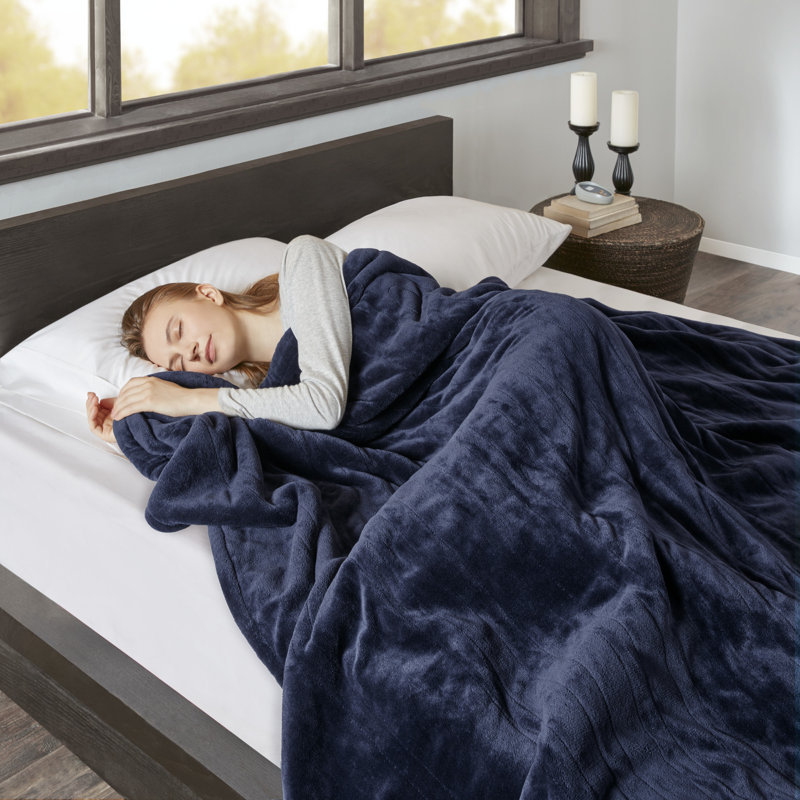 Indigo King Heated Microlight to Berber Blanket