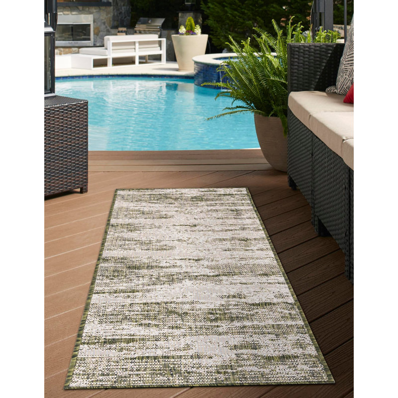 Green Cartago Indoor/Outdoor Modern Rug, Runner 2' x 6'