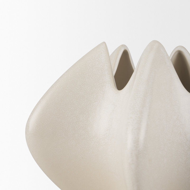 Vase Nazeefah