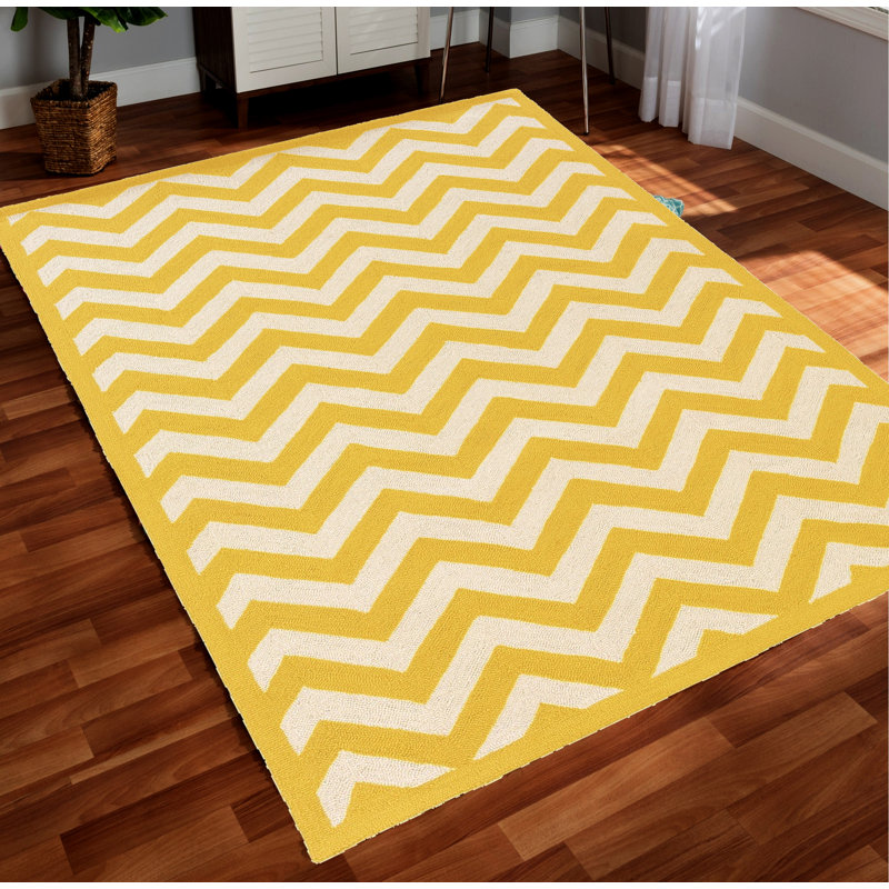 Hand Hooked Wool Chevron Indoor Rug, Rectangle 5' x 7'