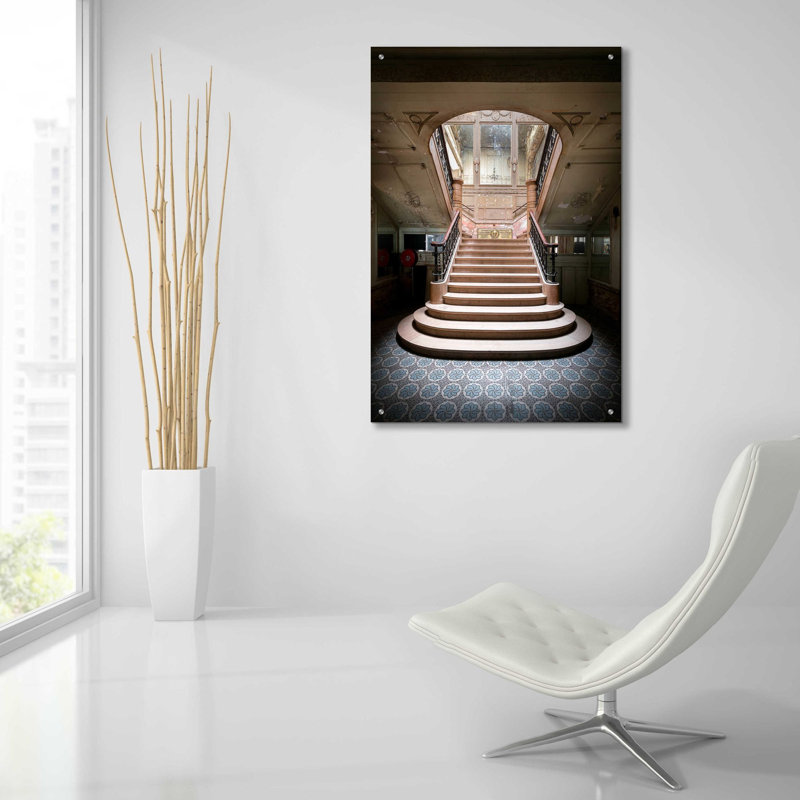 «Light On The Staircase» par Roman Robroek, art mural en verre acrylique, H 36 po x l 24 po x P 0,2 po