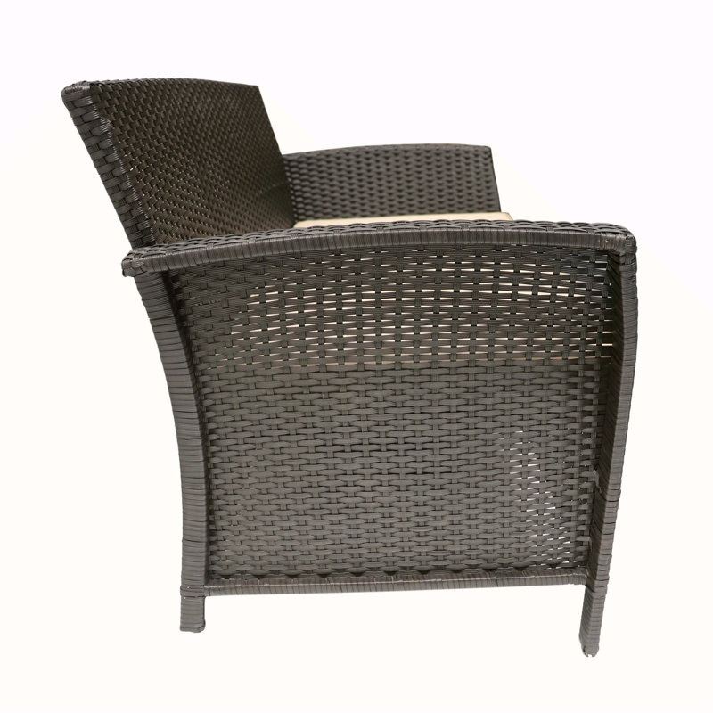 Causeuse St Lucia avec tissu durable et assise confortable, parfaite pour les salons confortables et les petits espaces.