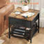 Mini support de réfrigérateur avec panier coulissant, mini armoire de réfrigérateur avec tiroir de rangement, cadre en métal robuste, idéal pour un bureau à domicile, noir