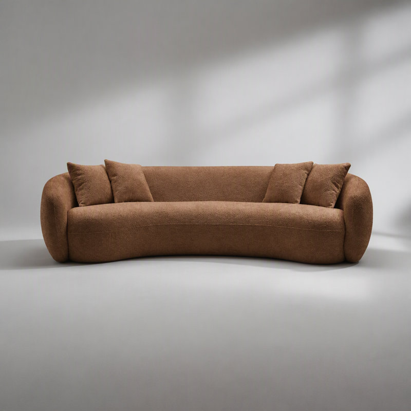 Canapé Mid-Century moderne à 5 places avec dossier incurvé et structure en bois robuste, parfait pour le confort du salon
