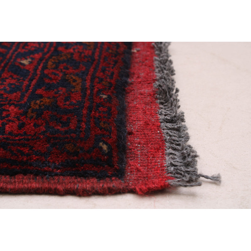 Tapis rouge Finest Esari 5 pi 0 po x 6 pi 6 po