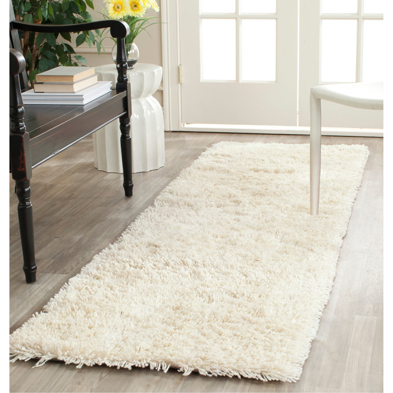 Tapis à poil long ivoire fabriqué à la main Assar, Tapis de couloir 2 pi 3 po x 8 pi
