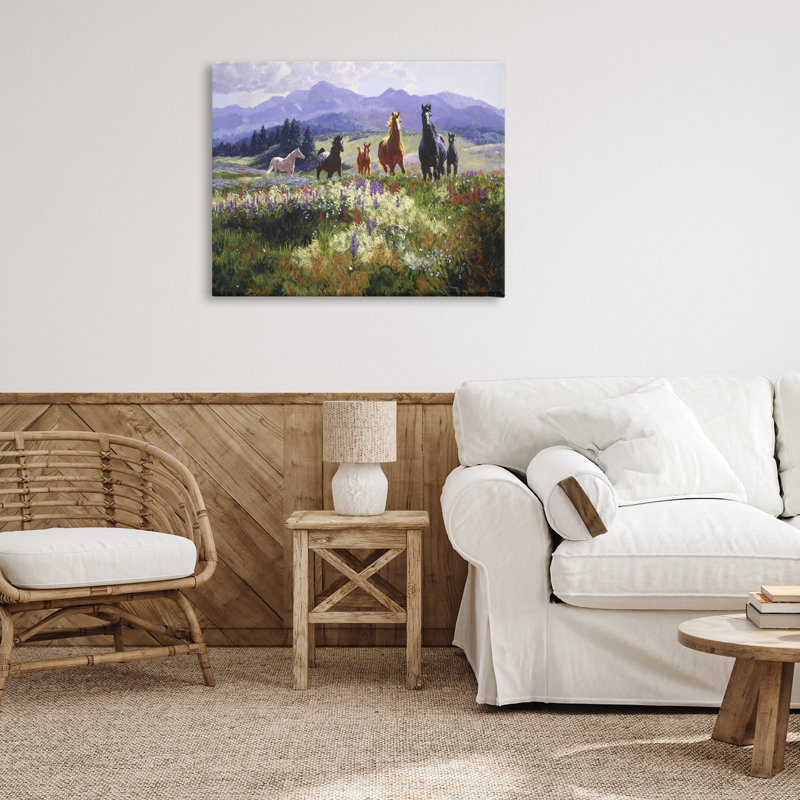Art mural sur toile Chevaux trottant à travers la vallée florale, design par Claire Goldrick, H 30 po x l 40 po