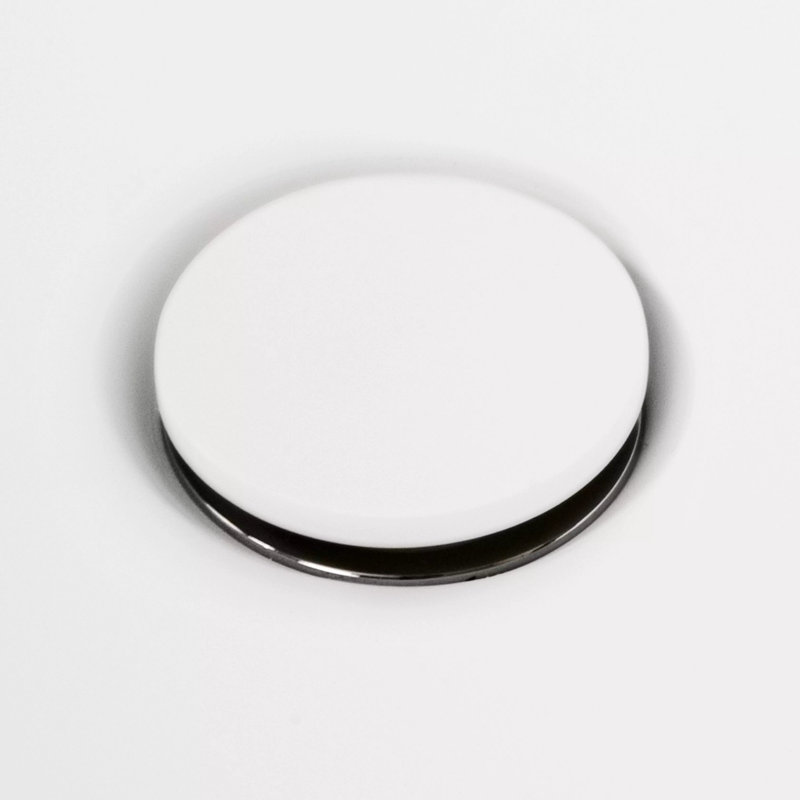 Nassau Acrylic Soaking Freestanding Tub with Integrated Drain and Overflow