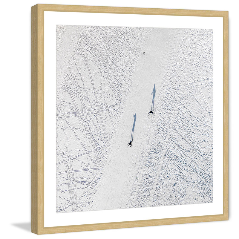 « two convoyage » par karolis janulis, reproduction de photo encadrée, H 32 po x l 32 po x P 1,5 po