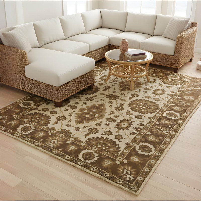 Tapis traditionnel à motif de médaillons floraux en laine touffeté à la main beige, brun moyen et brun foncé Cayman