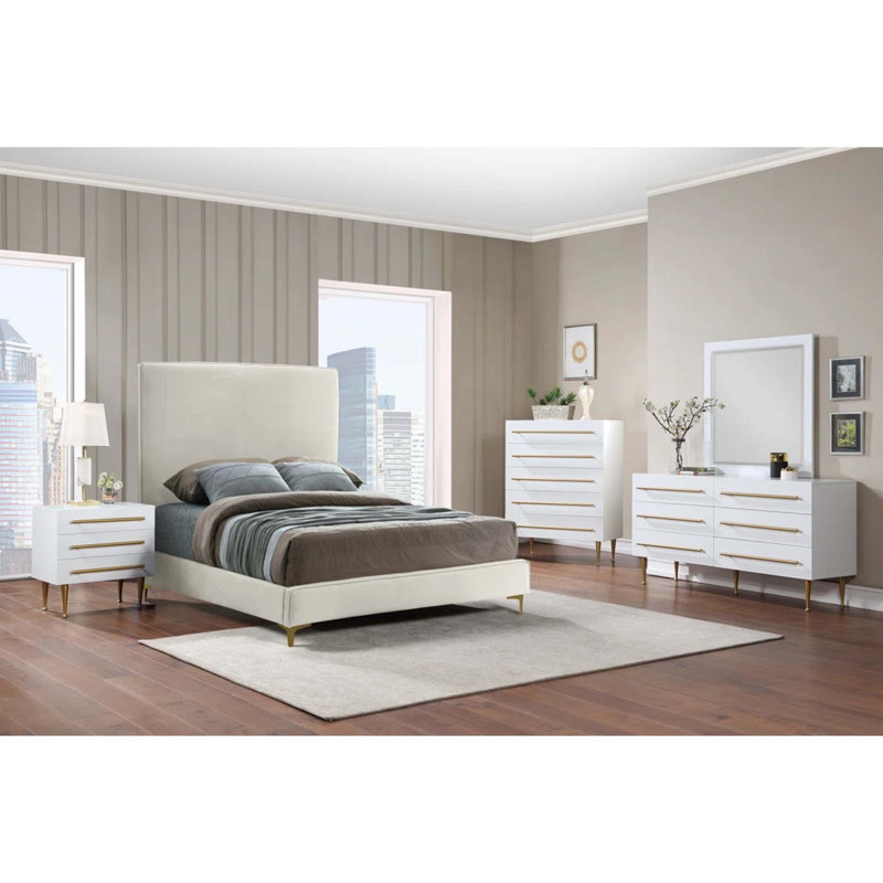 Contemporary 5-Drawer Chest With Gold Accent, 1 Piece Drawer Dresser For Bedroom, Wooden Storage Unit, White, White
