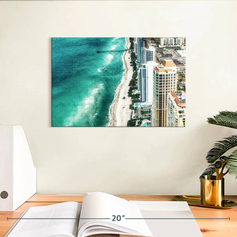 Nicci Miami Beach en été, H 8 po x l 12 po