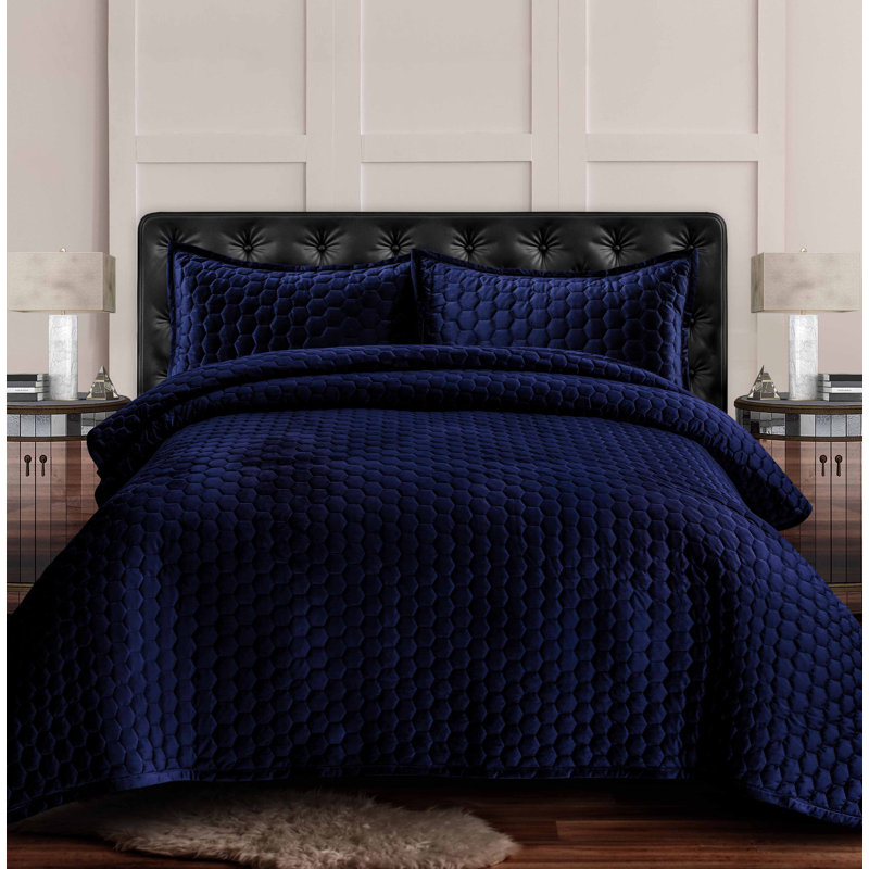 Lugano Quilt, King Quilt + 2 King Shams, Navy Blue