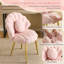 Fauteuil de coiffeuse en forme de coquillage-116299850