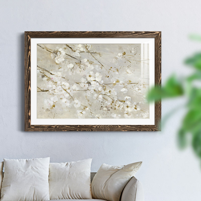 Soft Spring Blossoms - Peinture encadrée, Cadre noyer, H 37,5 po x l 27,5 po x P 1,5 po
