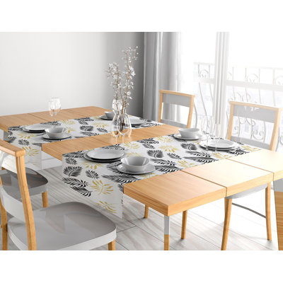 Chemin de table Lindlyn
