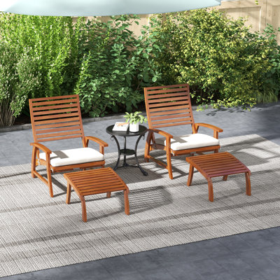 Chaise de patio avec coussins et repose-pieds Revat