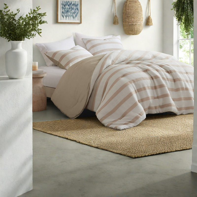 Modern Yarn Dyed Bedding Set, Polyester Comforter For All Seasons