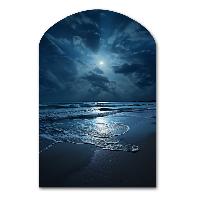 Beach Photo Serene Moonlight I - Sculpture murale asymétrique en forme d'arche de plage, H 43 po x l 33 po