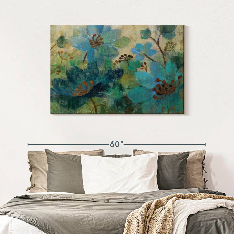 Avery Peacock Garden, 30" H x 45" W