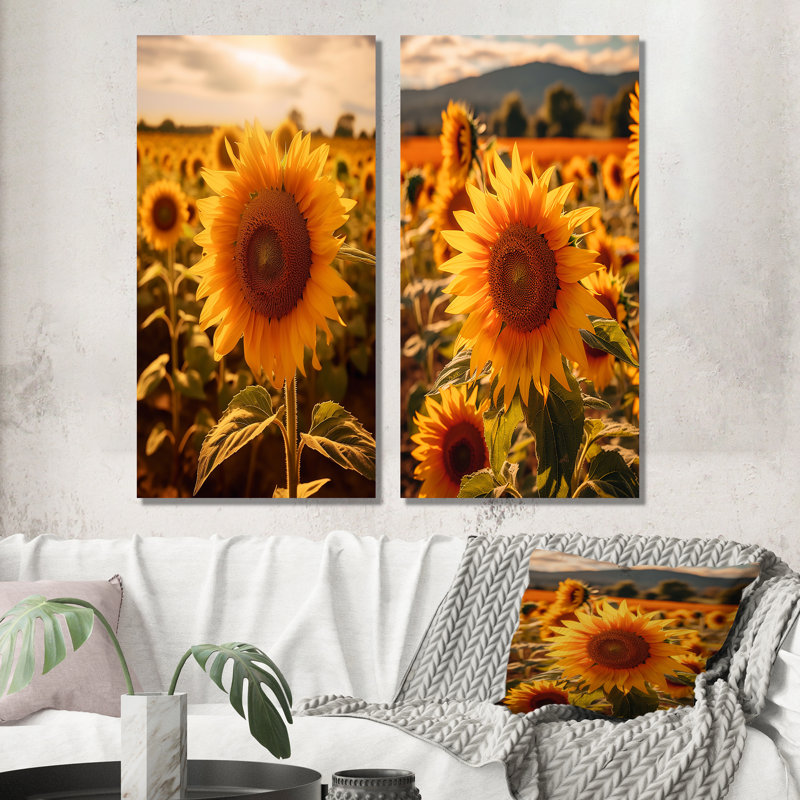 «Sunflower Golden At Sunset», 2 pièces sur toile, Toile tendue, H 32 po x l 32 po