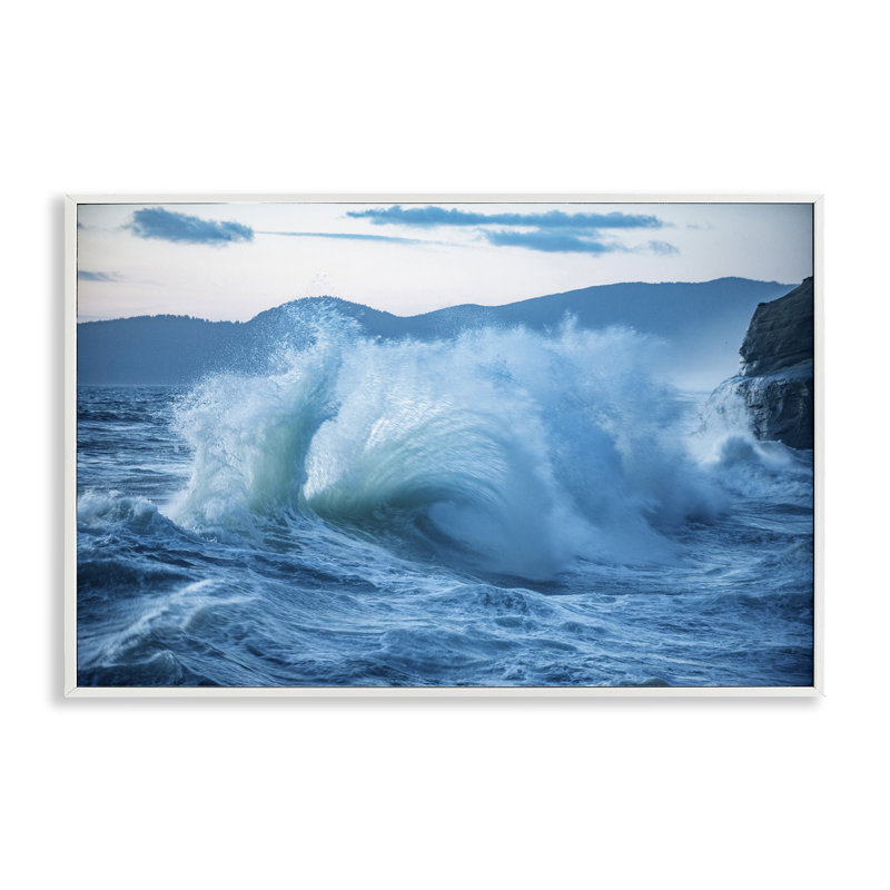 «Rolling Tsunami Wave», estampe numérique par GS Photo, Giclée encadrée blanc bord de mer, H 16 po x l 24 po