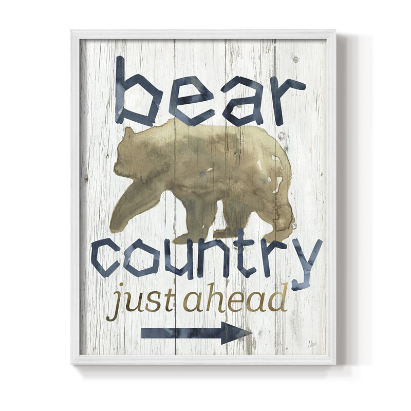 «Bear Country», reproduction encadrée - bois massif, H 21 po x l 17 po, Blanc