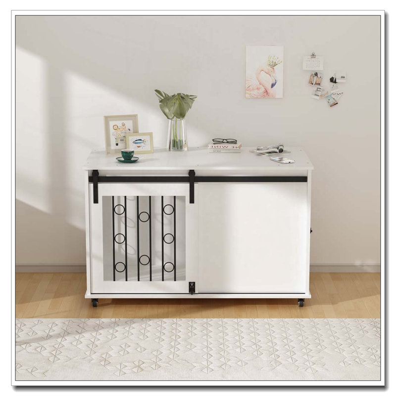 Cage pour chien moderne en bois avec porte de grange coulissante et roulettes