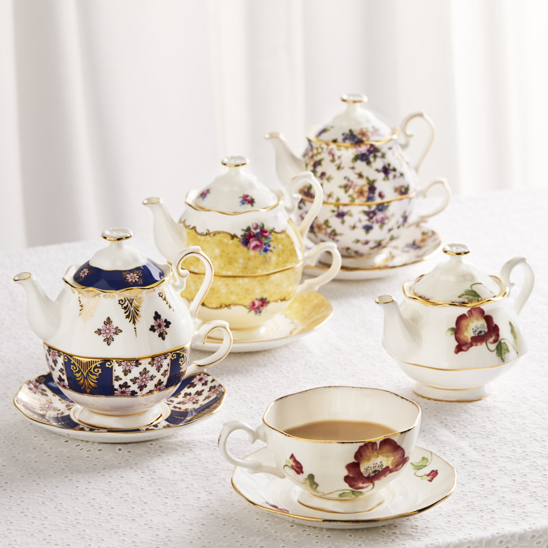 Royal Albert 100 Years Tea for One 16.9floz Poppy 1970