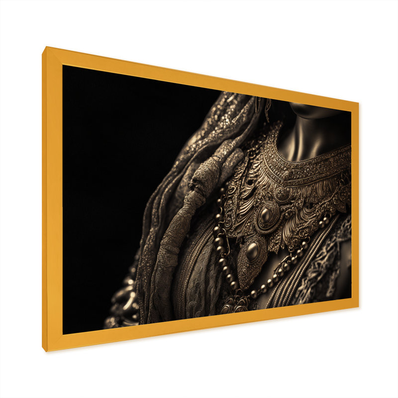 Niajah Portrait Of A Boho Chic Woman V - reproduction sur toile, Encadrement doré, L 32 po x H 16 po