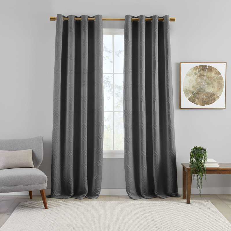 Panneau de rideau simple occultant et isolant géométrique Parrett, 52 po x 84 po, Gris
