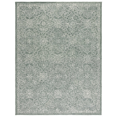 Etienne Area Rug In Sage / Ivory
