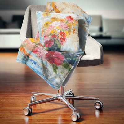 Fleurs dans un vase peint - coussin à imprimé floral
