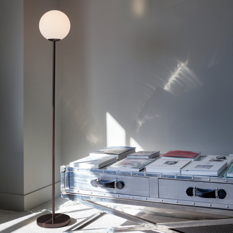 Lampe sur pied DEL moderne avec abat-jour rond en verre Luna, Poli