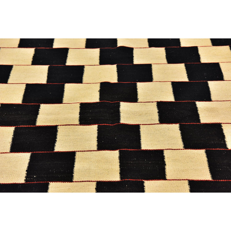 Tapis noir Newsom